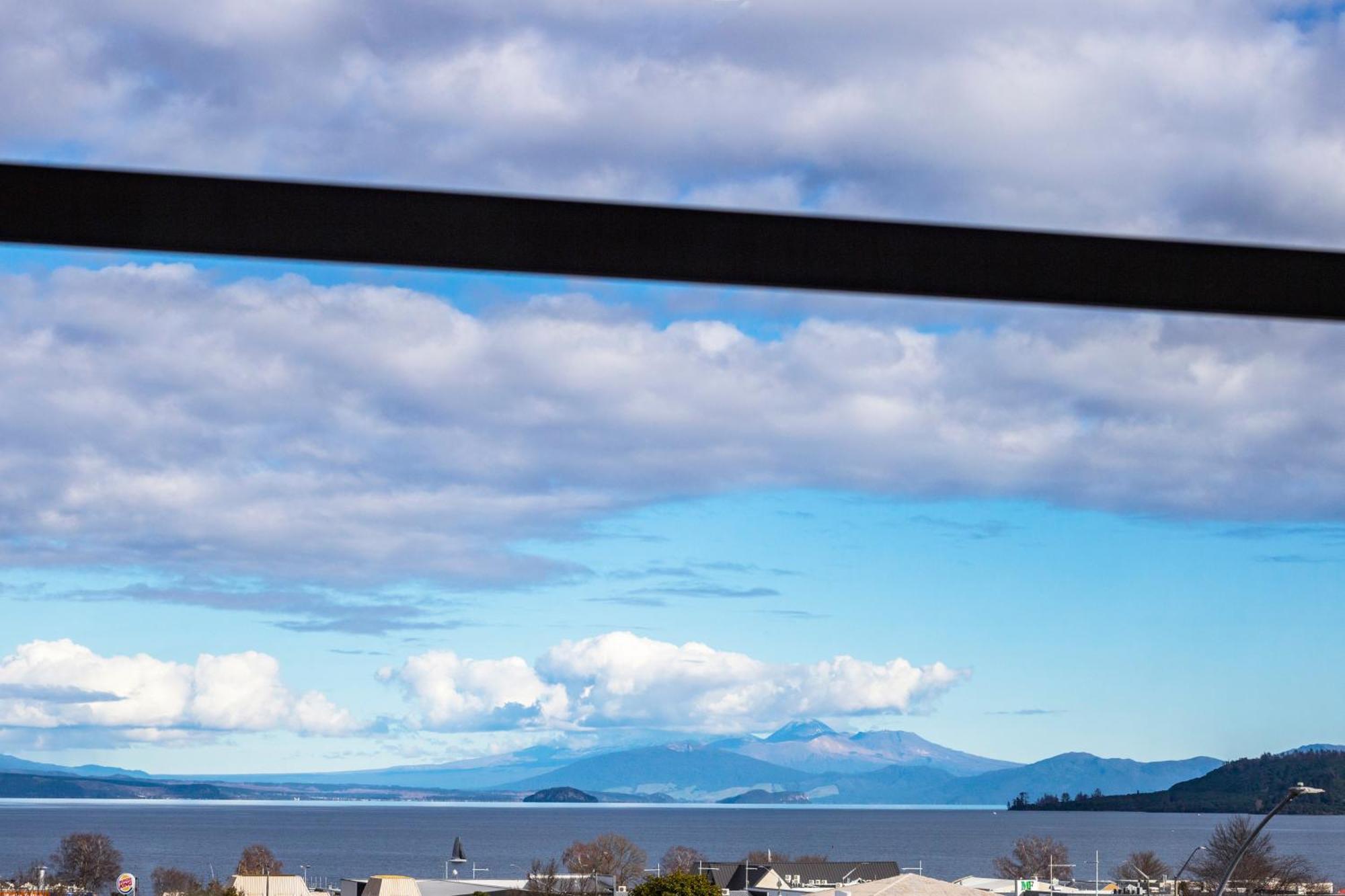 The Lake House タウポ エクステリア 写真